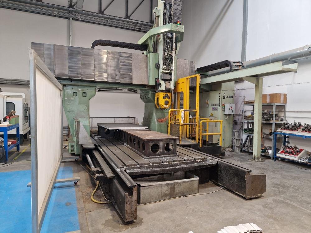 jtc fresatrice5 axis Gantry Jobs Mod JoMach 243 X 4500 mm Y 2700 mm Z 1000 mm DISTANCE BETWEEN COLUMNS 2320 MM Bt 50 rpm 4000 Weigh 47000 kg machine tool macchinario usato4