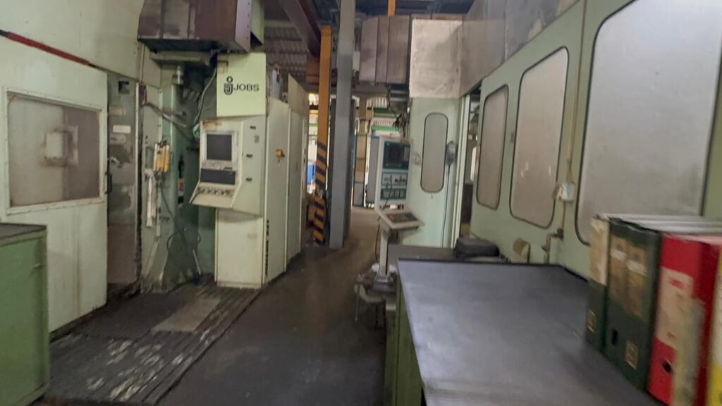 VMC JOBS JO MACH 141 machine tool macchinario commercio vendita 2